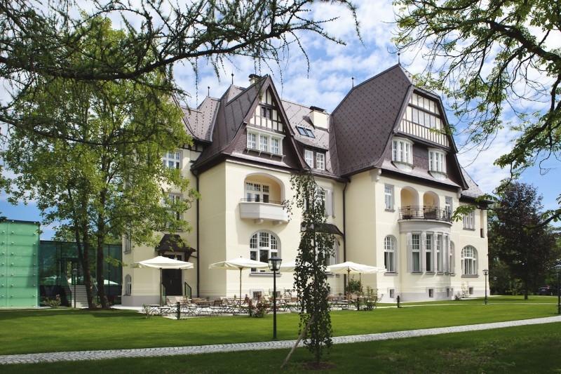 Hotel Tauroa Steirerschloessl Zeltweg Exterior foto